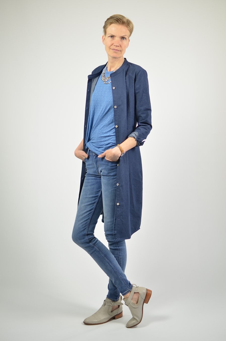 Elsenschwester01_Outfit_dunkelblau7