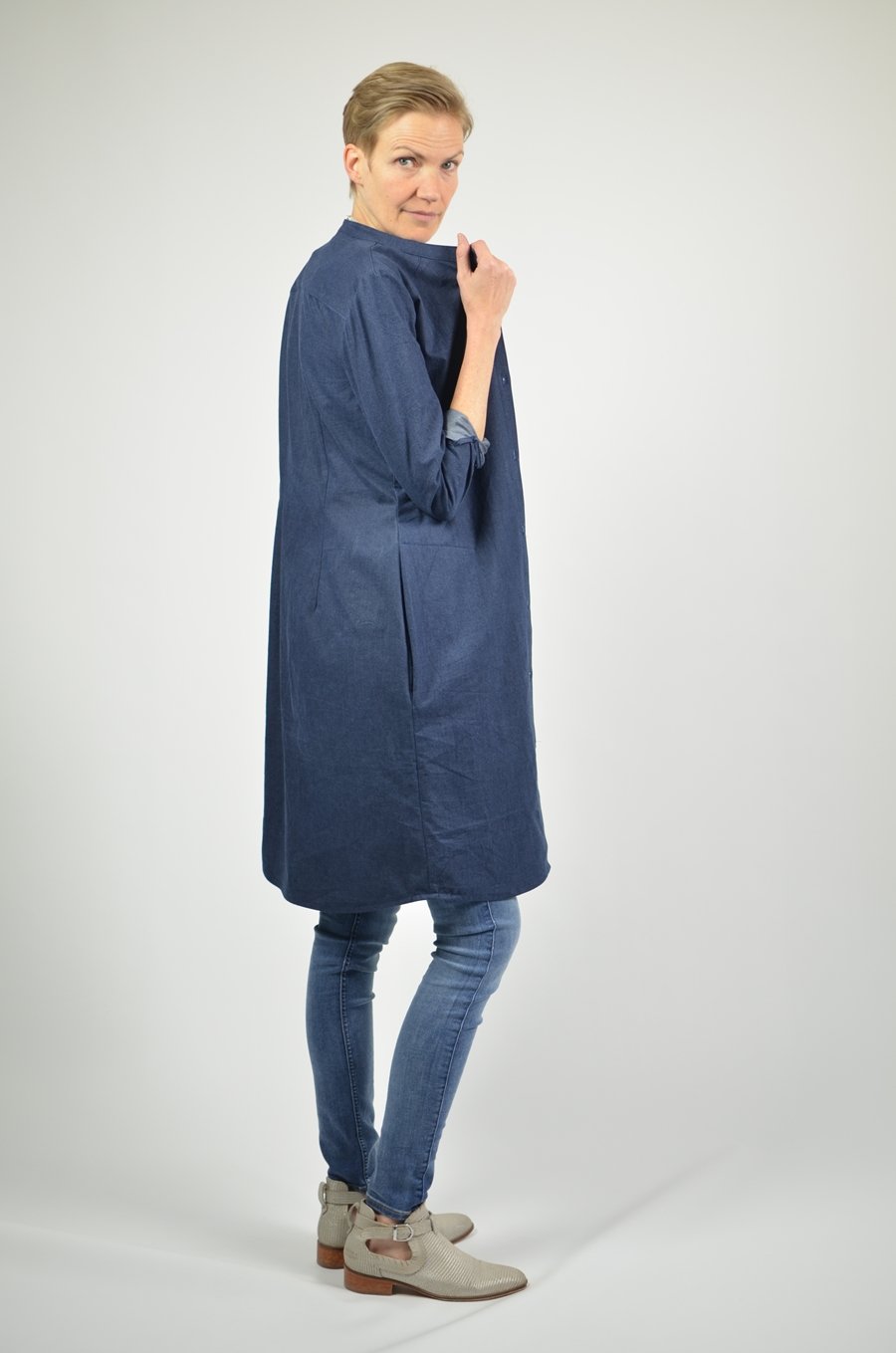 Elsenschwester01_Outfit_dunkelblau11